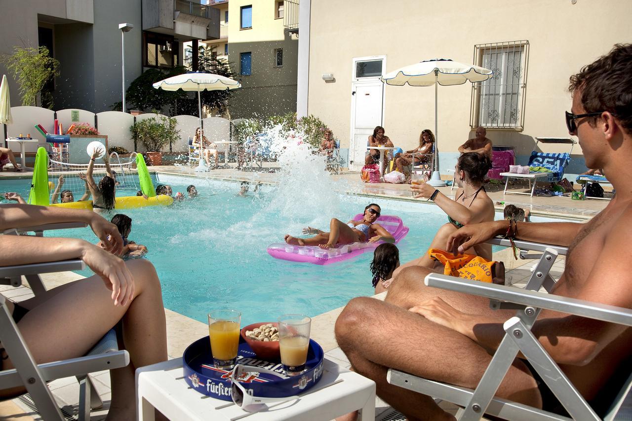 Hotel Acquario Rimini Eksteriør billede